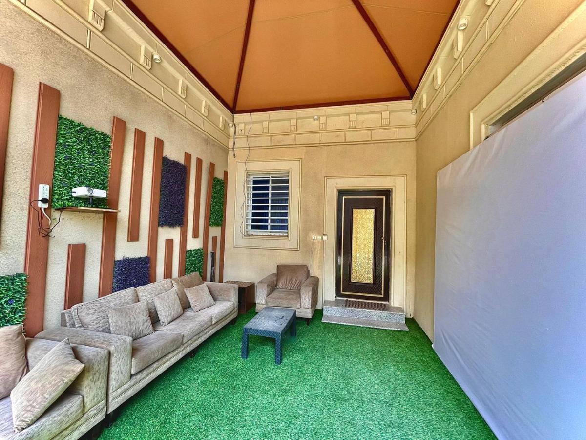 شاليهات باردايس Paradise Chalets Khamis Mushait Exterior photo