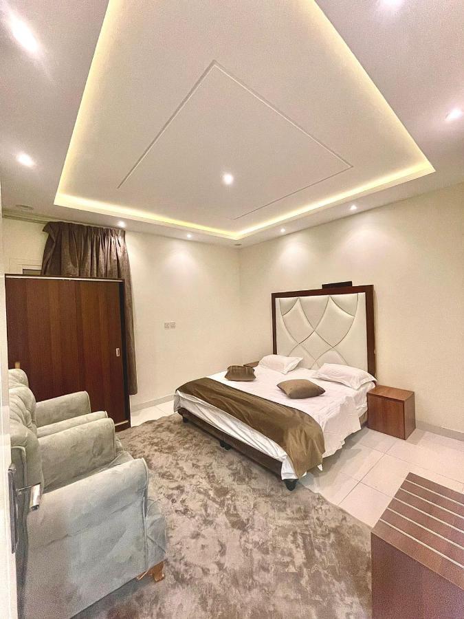 شاليهات باردايس Paradise Chalets Khamis Mushait Exterior photo